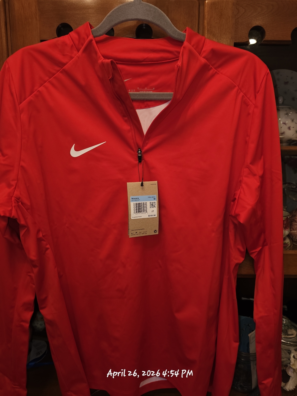 Nike Red Dri-FIT Long Sleeve Quarter-Zip Pullover NWT - Size M
